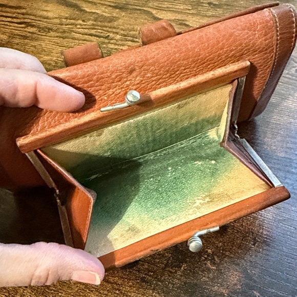 vintage Dooney & Bourke wallet clutch - Picture 7 of 7